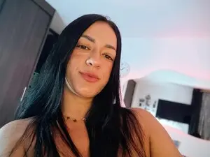 Yois_luna  live sex cam