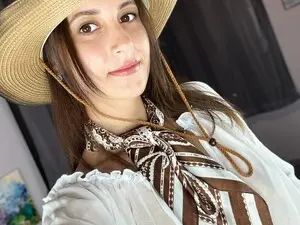 SoLovelyAnna  live sex cam