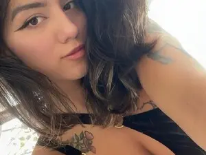 Lu_na  live sex cam