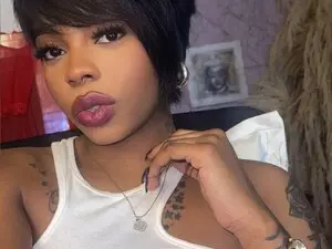 VanessaEbony  live sex cam