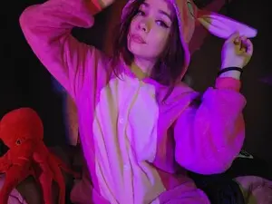 Alfatin  live sex cam