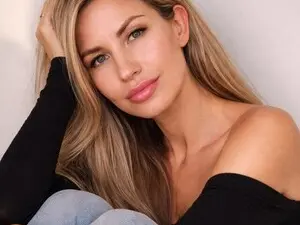 Bellora  live sex cam