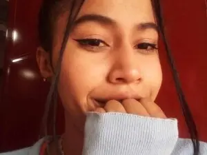 Venuscutee  live sex cam