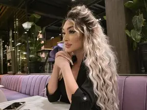 BarbaraMonn  live sex cam