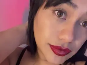Issafoxx  live sex cam