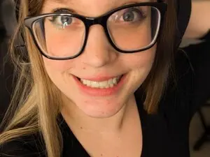 LolaBray_  live sex cam