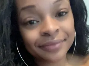 HoneyBrown89  live sex cam