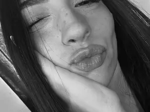 Luciana_grant  live sex cam