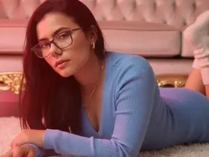 Lindsay_moon  live sex cam