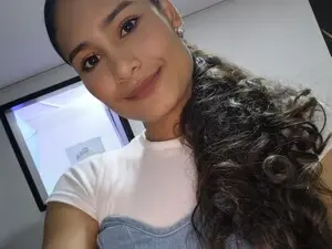 Lulu_girl  live sex cam