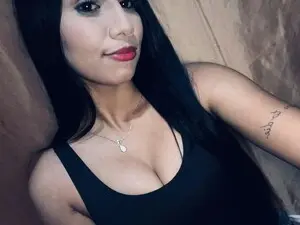 Xo_Sarahot  live sex cam