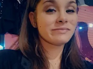 Deziraestarz69  live sex cam
