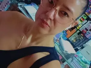 Samanthalusth  live sex cam