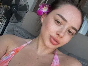 ImLea  live sex cam