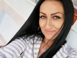 LaleauaNegra  live sex cam