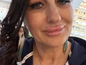 LaleauaNegra  live sex cam