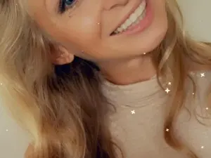Naomi_at_nite  live sex cam