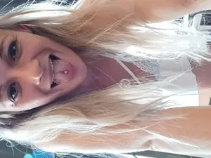 Candierose1  live sex cam