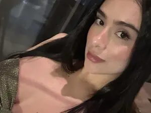 VictoriaMilan  live sex cam