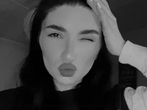 LunaVixen  live sex cam