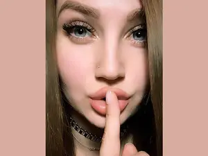 Florianika  live sex cam