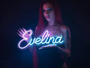Evelina_eve  live sex cam