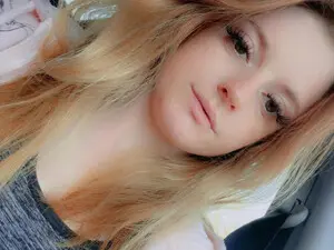 Kateluv4ever  live sex cam