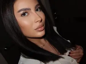 CherryCake  live sex cam