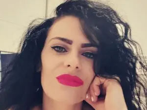 Alishaboobs  live sex cam