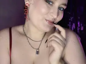 Sonibear  live sex cam
