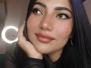 Cloe_bridgee  live sex cam