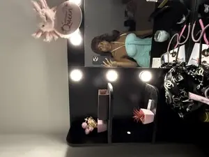 Godesslexxx  live sex cam