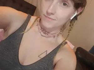 Hellostormy  live sex cam