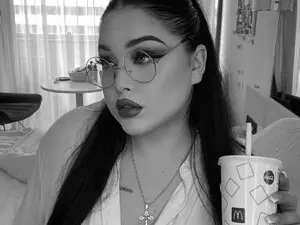Lostinalina  live sex cam