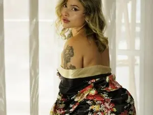 Ayra_  live sex cam
