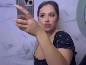 DanielaVas  live sex cam
