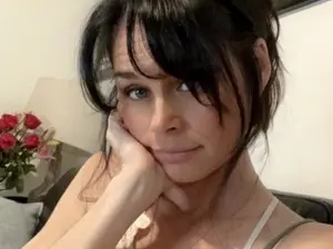 GianaLove  live sex cam
