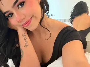 SammyJhuls  live sex cam