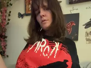 Mothh1  live sex cam
