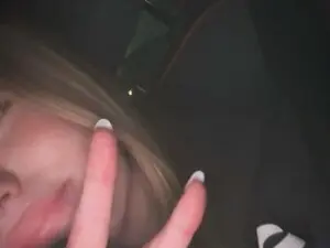 Luckycandy  live sex cam