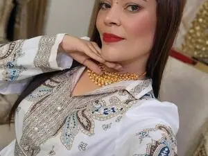 Shantala  live sex cam