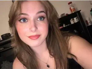 AuroraLightz  live sex cam