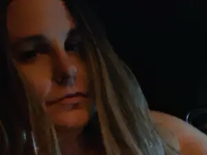 Wickedcrystal  live sex cam