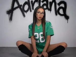 AdrianaXX  live sex cam