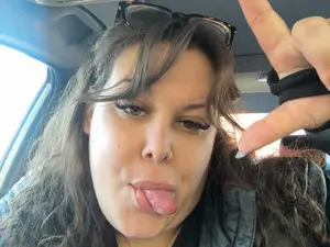 MissMaraKinks  live sex cam