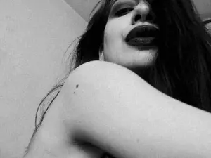 YourGoddessM  live sex cam