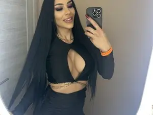 RahellaStar  live sex cam