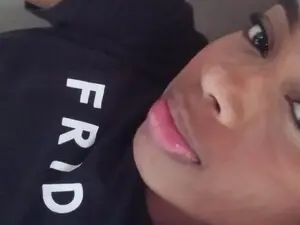 Renatawalker  live sex cam
