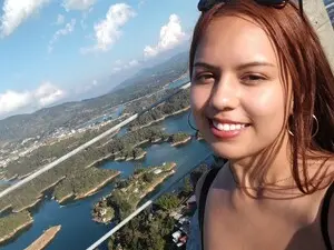Aprhillove  live sex cam