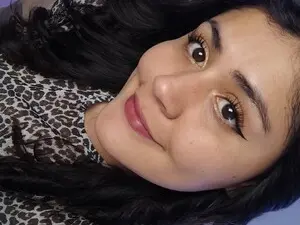 Karlie_02  live sex cam